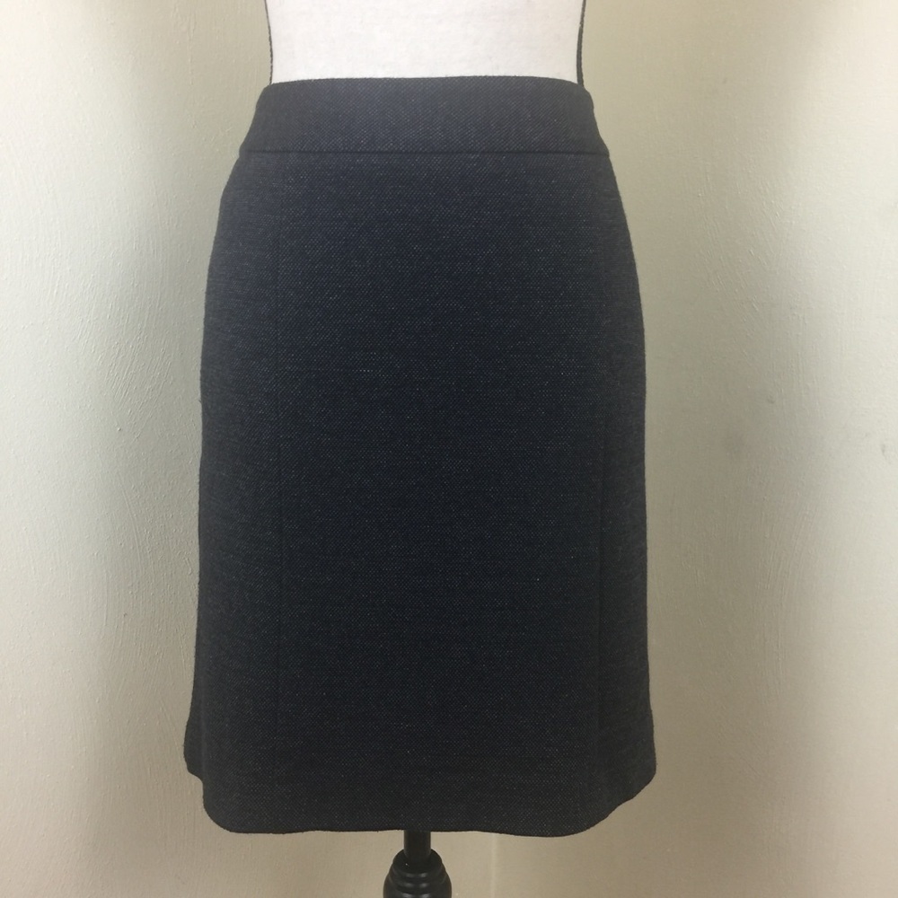 Ann Taylor Skirt. Charcoal Gray. Sz 10.